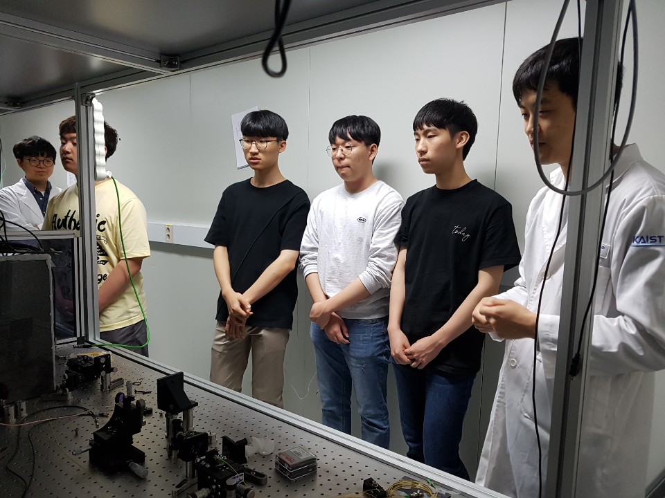 2019 물리학과 오픈랩4.JPG